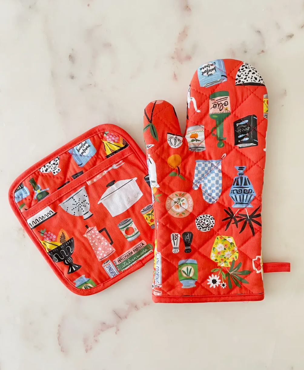 Delightful Kitchen Oven Mitt & Pot Holder Set