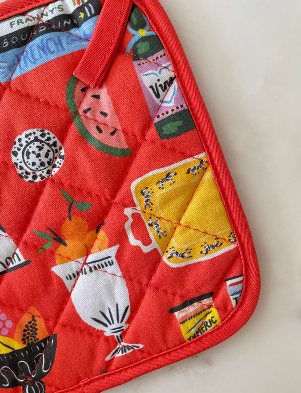 Delightful Kitchen Oven Mitt & Pot Holder Set